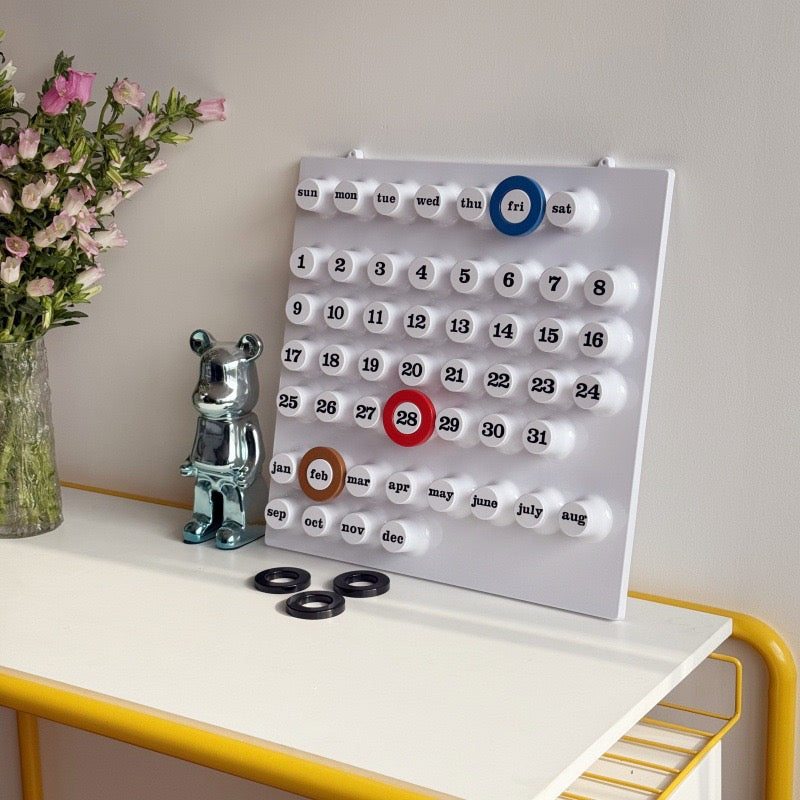 Retro Vintage Manual ring Perpetual Calendar