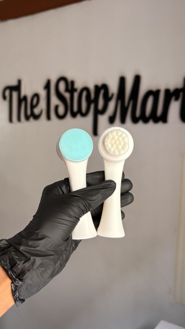 FACE BRUSH